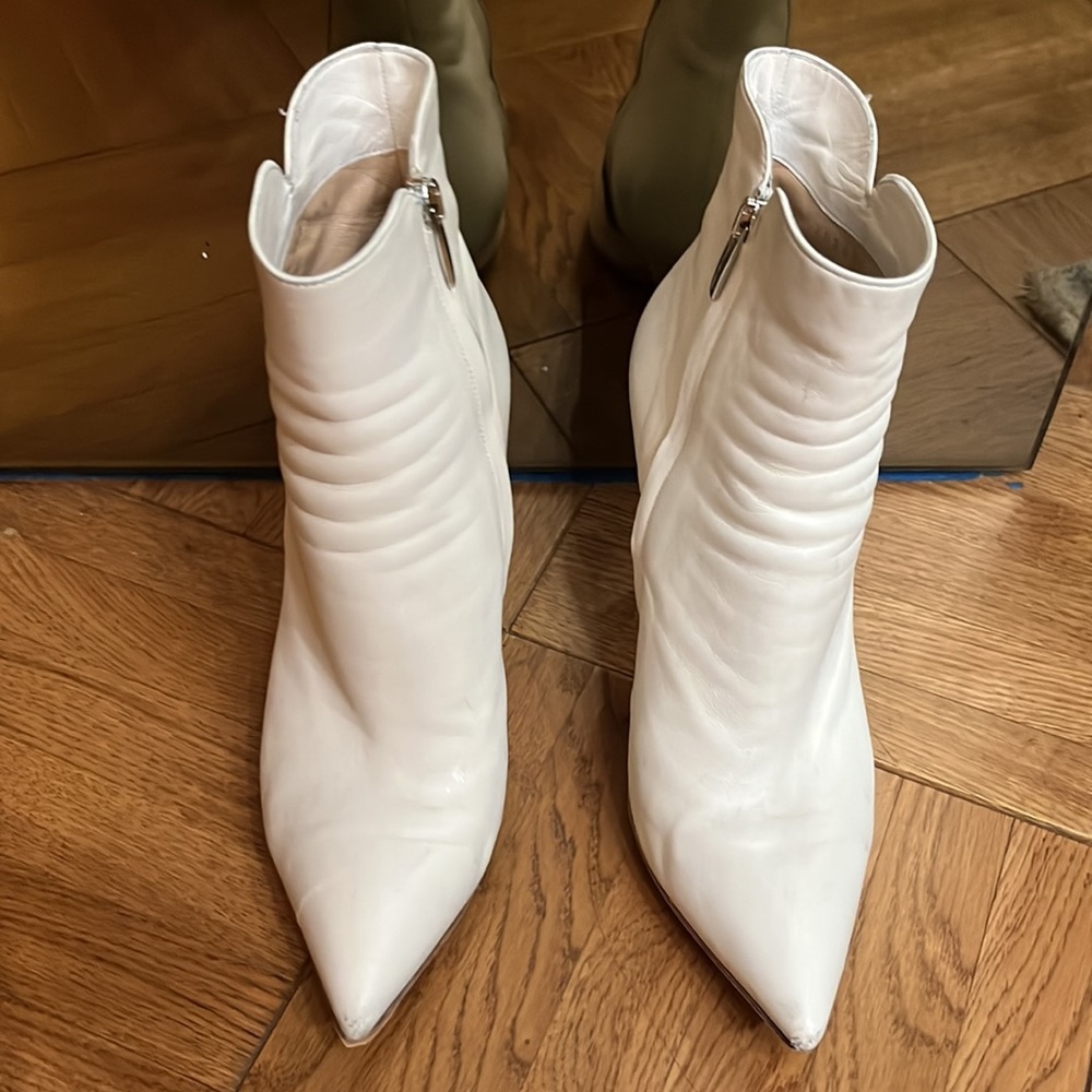 Gianvito Rossi White leather booties
